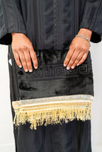 Charcoal Sajadah prayer mat — fringe detail with model