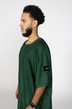 Classic Emerald thobe — upper-body side view